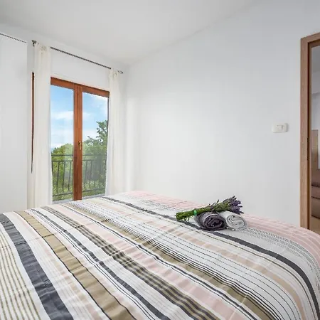 Fuer 4 Personen Ca 45 Qm In Labin, Istrien Bucht Von Rasa Apartment *