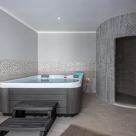 Apartment Fuer 4 Personen Ca 45 Qm In Labin, Istrien Bucht Von Rasa Labin (Istria)