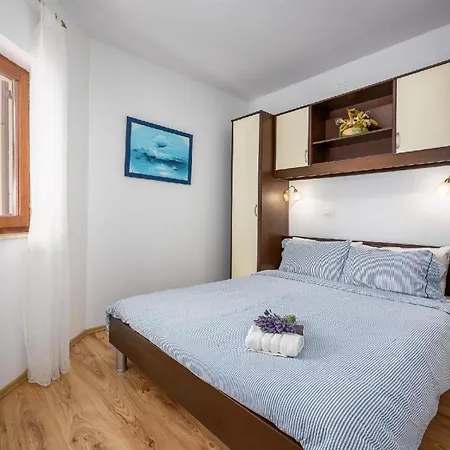 Fuer 4 Personen Ca 45 Qm In Labin, Istrien Bucht Von Rasa Apartment