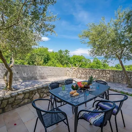 Apartment Fuer 4 Personen Ca 45 Qm In Labin, Istrien Bucht Von Rasa *
